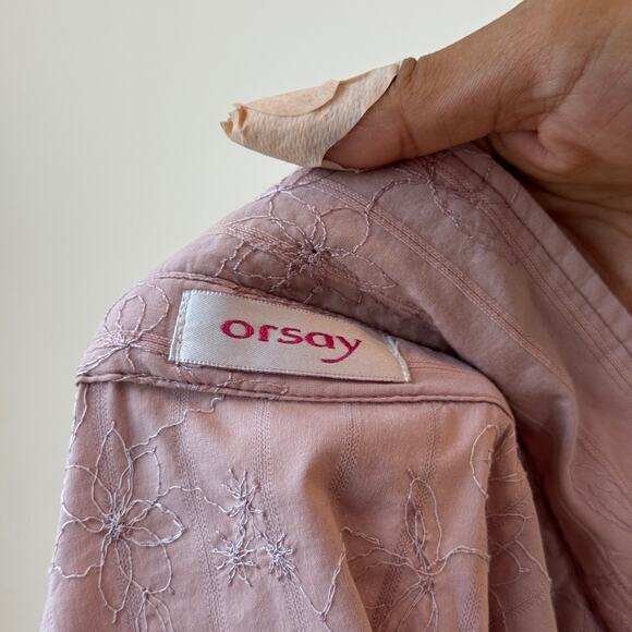 Vintage euro Pink Embroidered Floral Button-Up with Flare Cuffs (S) - Picture 9 of 9